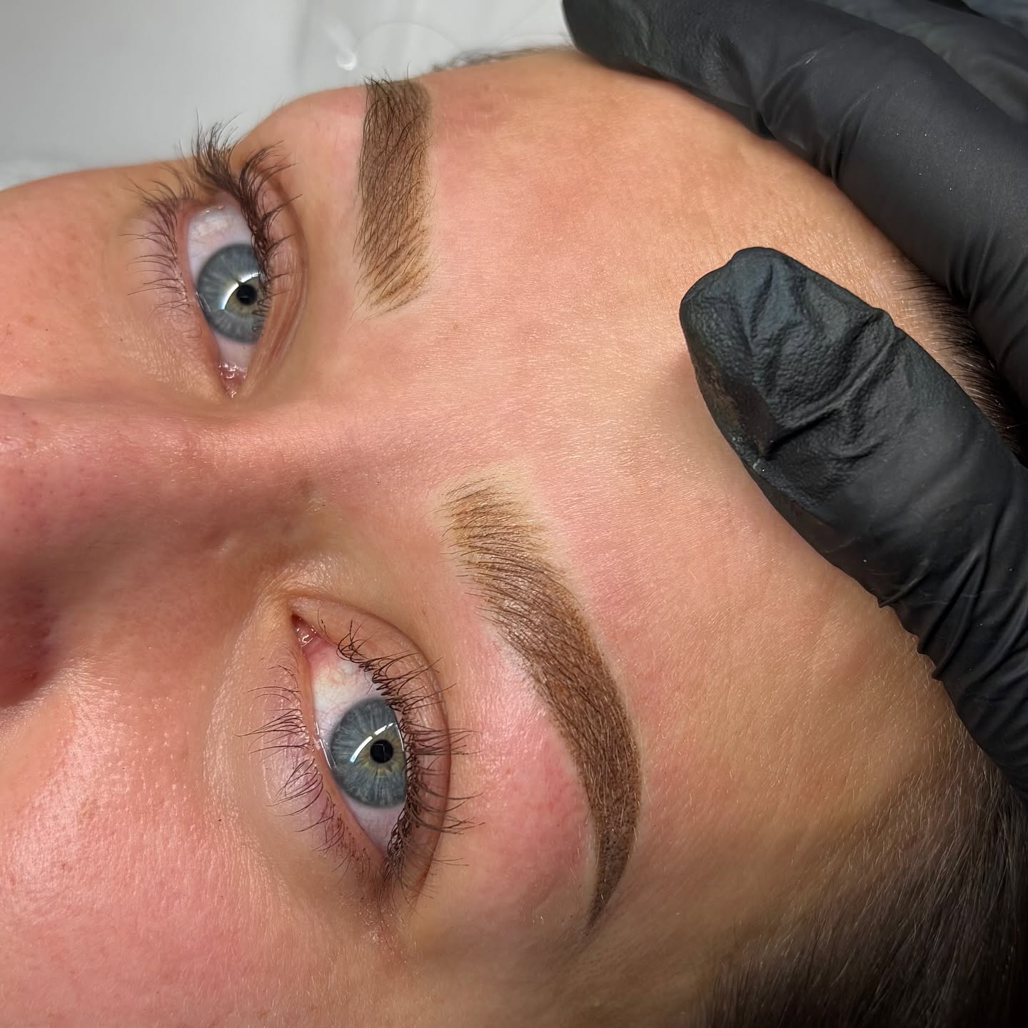 Brow correction reshaping and recolouring previous permanent makeup